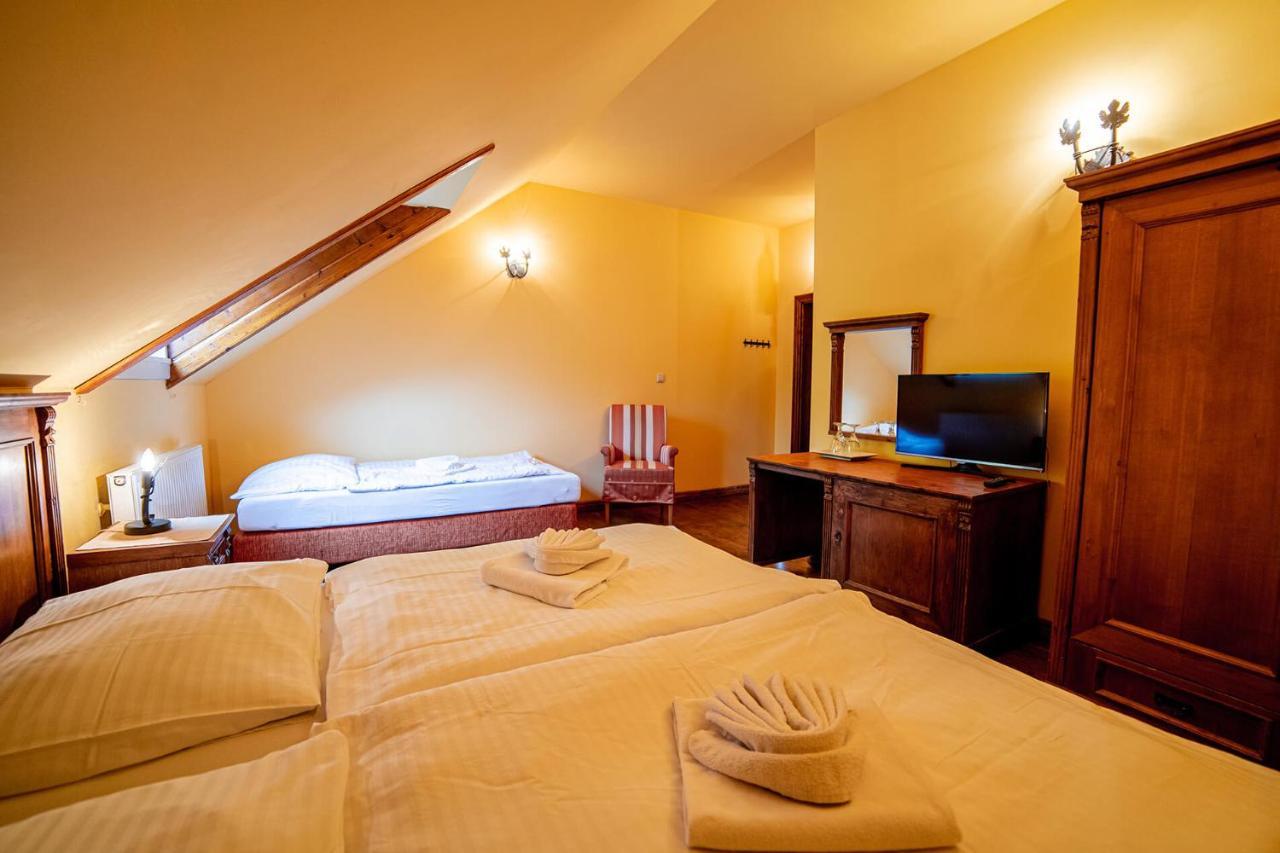 Penzion Cosmopolitan I. Banská Štiavnica Exterior foto