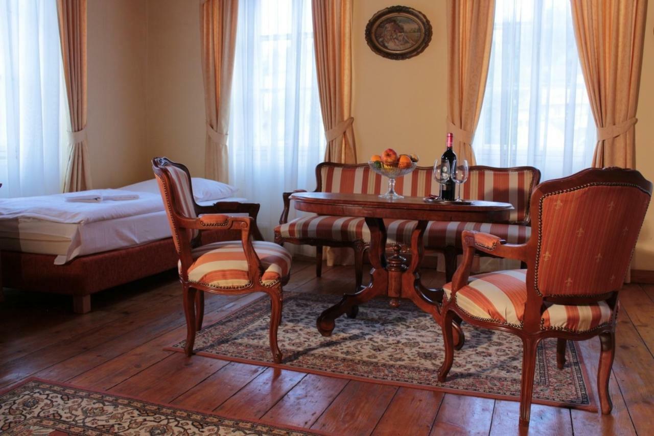 Penzion Cosmopolitan I. Banská Štiavnica Exterior foto